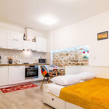 Studio Apartman Mirela Kastel Stafilic Kaštela Kültér fotó