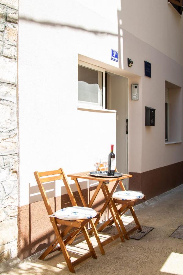 Studio Apartman Mirela Kastel Stafilic Kaštela Kültér fotó